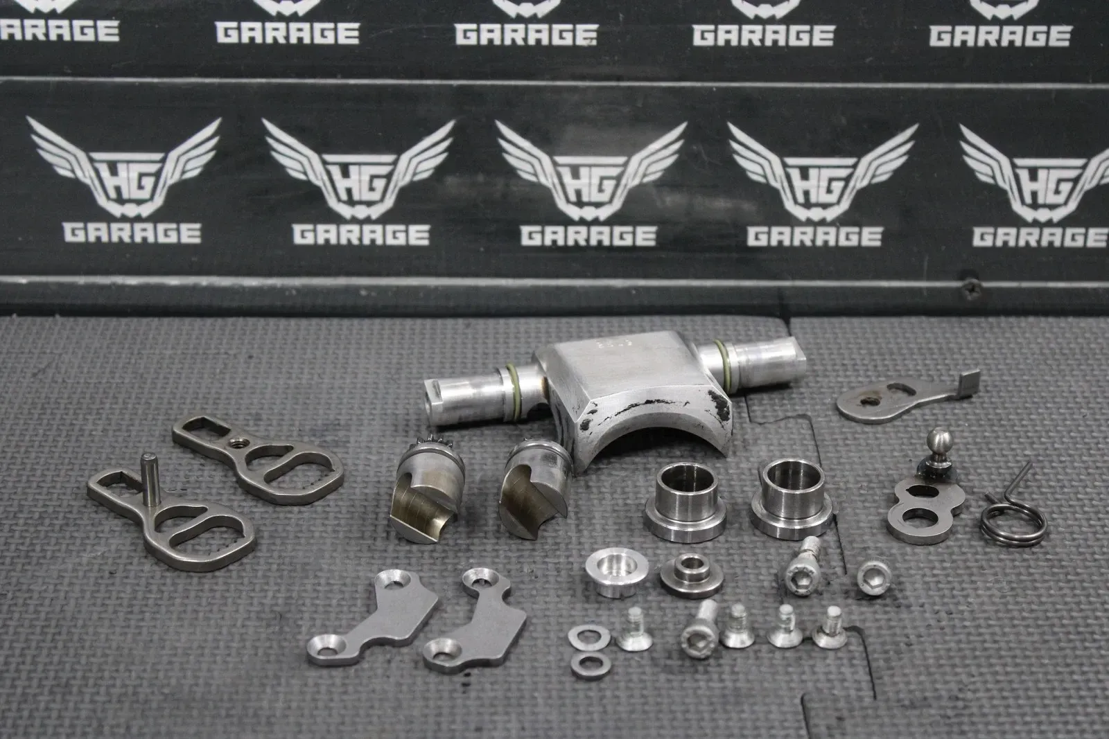 2016 KTM 250 XCW 07-16 OEM MAIN ENGINE POWER VALVE EXHAUST VALVE ASSEMBLY GOOD!