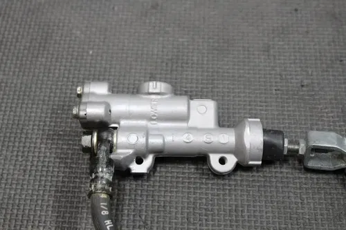 2005 HONDA CR125R CR250R OEM REAR BACK BRAKE CALIPER MASTER CYLINDER HOSE
