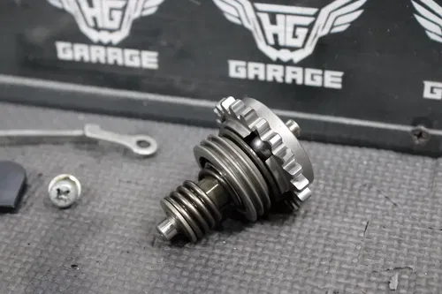 2001 00-02 HONDA CR125R OEM ENGINE POWERVALVE EXHUAST VALVE LINKAGE GOVERNOR