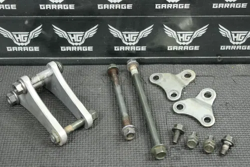 2004 YAMAHA 04-06 WR450F 04-05 YZ450F OEM ENGINE MOTOR MOUNT STAY BRACKETS