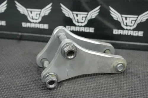 2004 YAMAHA 04-06 WR450F 04-05 YZ450F OEM ENGINE MOTOR MOUNT STAY BRACKETS