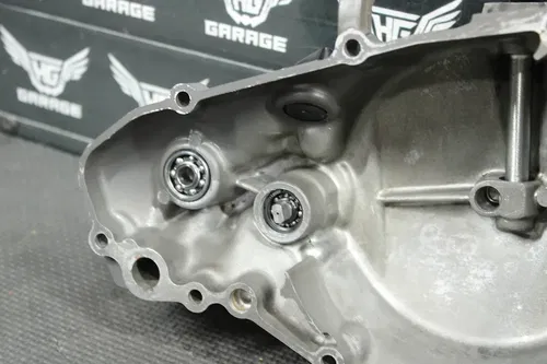 1998 SUZUKI RM80 OEM ENGINE MOTOR SIDE CLUTCH COVER WATERPUMP11341-02B43