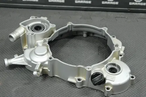 2004 97-05 KAWASAKI OEM KDX220R ENGINE MOTOR INNER CLUTCH COVER 14032-1419