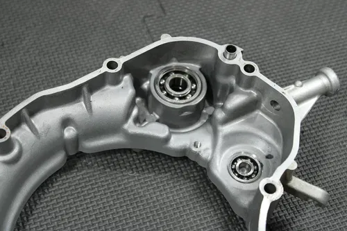 2004 97-05 KAWASAKI OEM KDX220R ENGINE MOTOR INNER CLUTCH COVER 14032-1419