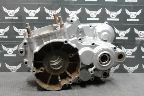 1990 SUZUKI RMX250 MODEL L OEM LEFT RIGHT ENGINE CRANKCASE CRANK CASES BLOCK
