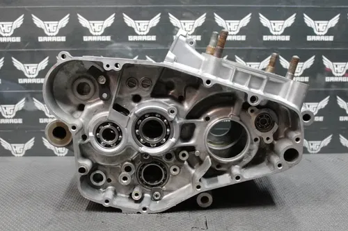 1990 SUZUKI RMX250 MODEL L OEM LEFT RIGHT ENGINE CRANKCASE CRANK CASES BLOCK