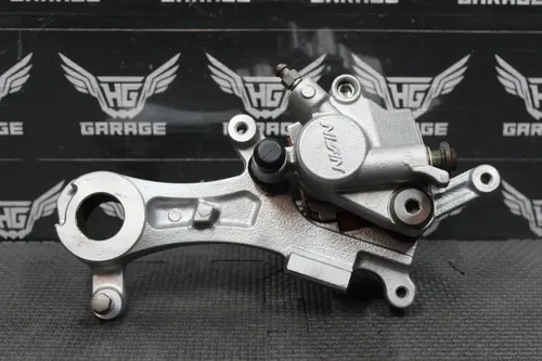 2007 YAMAHA YZ125 YZ250F YZ450F OEM REAR BACK BRAKE CALIPER 1C3-2580W-52-00