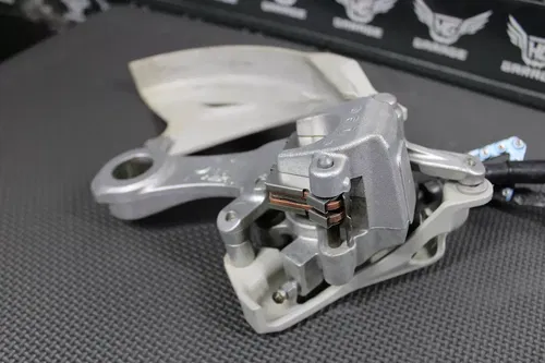 2009 YAMAHA YZ450F OEM NISSIN REAR BACK BRAKE CALIPER MASTER CYLINDER LEVER