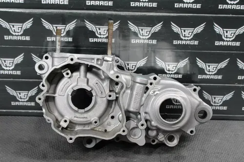 2000 KAWASAKI KX250 OEM LEFT ENGINE MOTOR CRANKCASE CRANK CASES BLOCK
