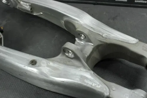2015 YAMAHA YZ250F OEM SWINGARM SWING ARM SUSPENSION 1SL-22110-01-00
