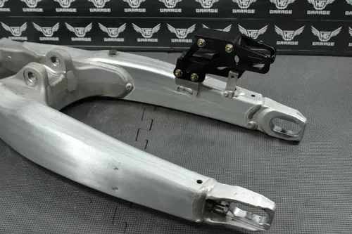 2015 YAMAHA YZ250F OEM SWINGARM SWING ARM SUSPENSION 1SL-22110-01-00
