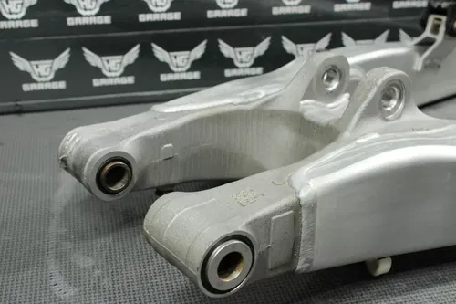 2015 YAMAHA YZ250F OEM SWINGARM SWING ARM SUSPENSION 1SL-22110-01-00