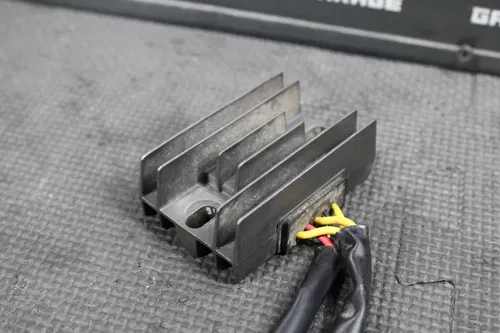 203 KAWASAKI KLX400R KLX400SR OEM RECTIFIER VOLTAGE REGULATOR 21066-S005