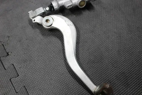 2005 HONDA CRF250R 05-09 OEM REAR BACK BRAKE CALIPER MASTER CYLINDER