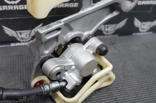 2005 HONDA CRF250R 05-09 OEM REAR BACK BRAKE CALIPER MASTER CYLINDER