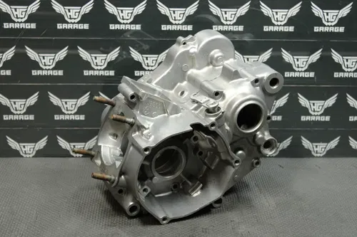 1995 93-01 YAMAHA YZ80 OEM LEFT RIGHT ENGINE MOTOR CRANKCASE CRANK CASES BLOCK