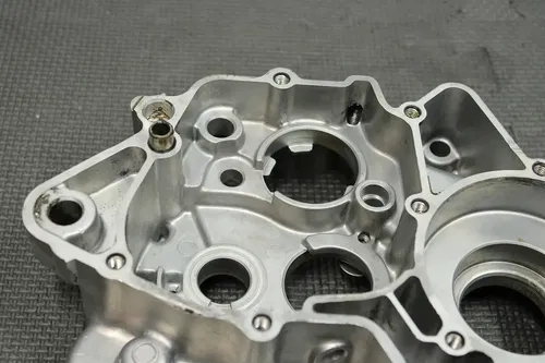 1995 93-01 YAMAHA YZ80 OEM LEFT RIGHT ENGINE MOTOR CRANKCASE CRANK CASES BLOCK