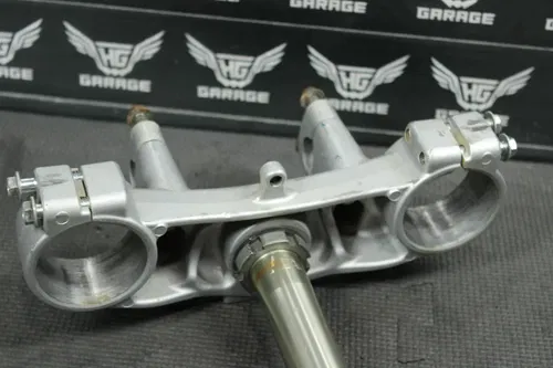 2002 YAMAHA YZ125 OEM FRONT FORKS LOWER UPPER TRIPLE TREE STEM CLAMP