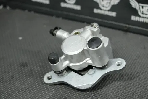 2002 YAMAHA 02-22 YZ85 OEM REAR BACK BRAKE CALIPER 5PA-2580W-00-00