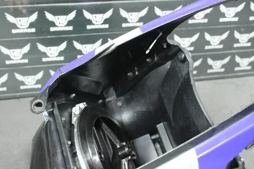 2009 YAMAHA YZ250F OEM AIRBOX INTAKE AIR CLEANER CASE 2S2-14401-70-00