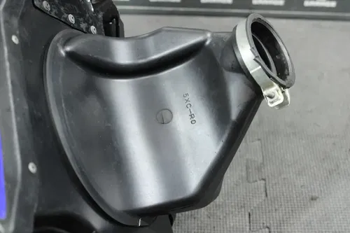 2009 YAMAHA YZ250F OEM AIRBOX INTAKE AIR CLEANER CASE 2S2-14401-70-00