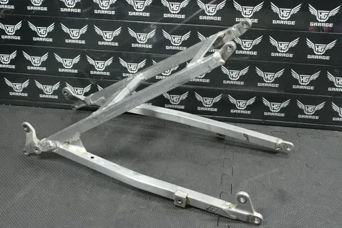 2006 HONDA CRF450R OEM REAR BACK SUB FRAME SUBFRAME 50200-MEN-850
