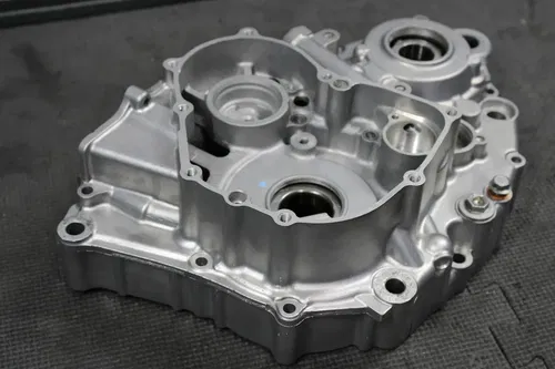 2007 SUZUKI K7 RMZ450 OEM LEFT ENGINE MOTOR CRANKCASE CRANK CASE
