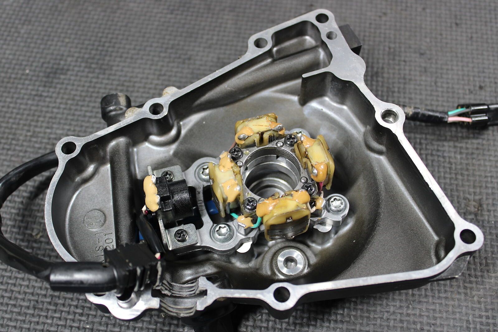 まる 717YAuHRksL._UF350,350_QL50_.jpg