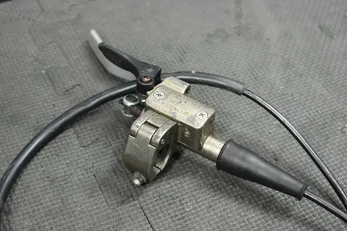 2002 KTM 520 EXC OEM CLUTCH SLAVE PISTON CYLINDER MASTER CYLINDER 54732061044
