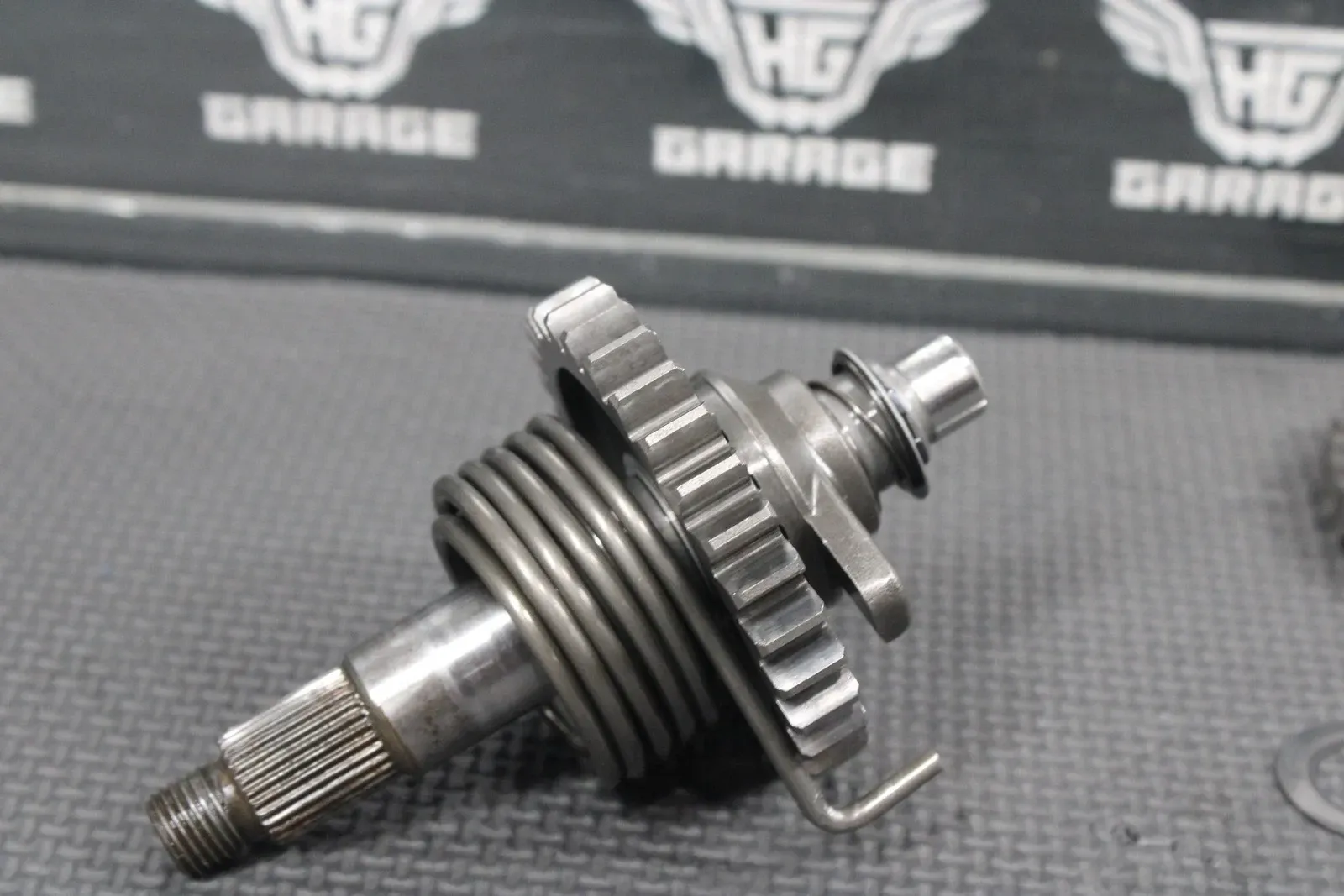 1986 86-88 KAWASAKI KDX200 OEM KICKSTART KICK START SHAFT W IDLER GEAR GOOD!