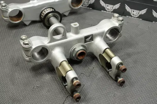 2016 HONDA CRF150F OEM FRONT FORKS LOWER UPPER TRIPLE TREE STEM CLAMP