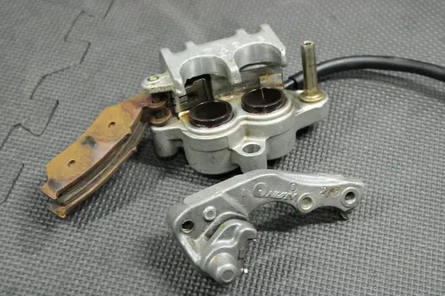 2004 YAMAHA YZ450F OEM FRONT BRAKE CALIPER MASTER CYLINDER LEVER HOSE ASSEMBLY