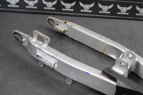 2003 YAMAHA TTR125 TTR125E 14" OEM SMALL WHEEL SWINGARM SWING ARM SUSPENSION