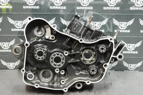 1996 HONDA CR125R OEM RIGHT ENGINE MOTOR CRANKCASE CRANK CASES BLOCK