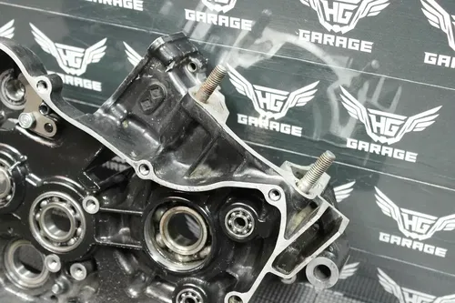 1996 HONDA CR125R OEM RIGHT ENGINE MOTOR CRANKCASE CRANK CASES BLOCK