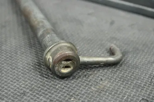 2006 YAMAHA TTR250 OEM REAR AXLE BACK WHEEL RIM PIVOT BOLT AXEL 4GY-25381-00-00