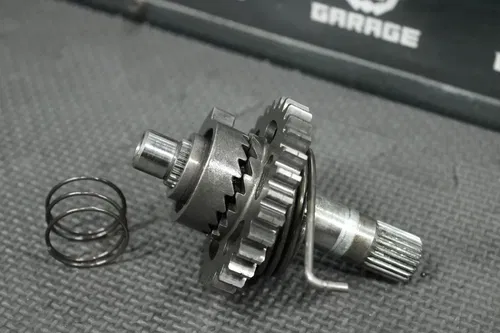 1996 HONDA CR125R OEM KICKSTART KICK START SHAFT W IDLER GEAR 28230-KS6-700