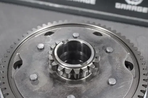 1993 YAMAHA YZ125 OEM CLUTCH BASKET INNER HUB 4EX-16150-00-00