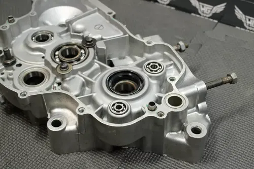 1996 KAWASAKI KX125 OEM RIGHT ENGINE MOTOR CRANKCASE CRANK CASES BLOCK