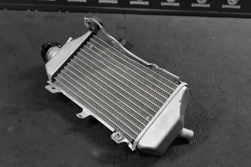 2019 HONDA CRF250R OEM RIGHT ENGINE MOTOR COOLING COOLER RADIATOR