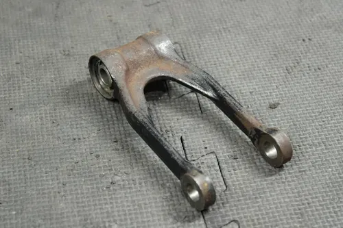 1998 SUZUKI RM80 RM85 OEM REAR DOGBONE SHOCK LINKAGE LINK 62600-03850