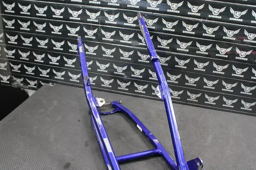 1999 YAMAHA YZ400F OEM REAR BACK SUB FRAME SUBFRAME
