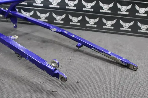 1999 YAMAHA YZ400F OEM REAR BACK SUB FRAME SUBFRAME