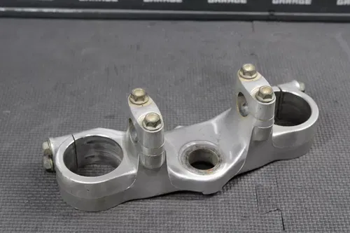 1993 HONDA CR250R OEM FORKS UPPER TRIPLE TREE CLAMP 53230-KZ3-860