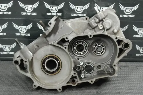 1999 KTM 250SX OEM RIGHT ENGINE MOTOR CRANKCASE CRANK CASES BLOCK 54730004000