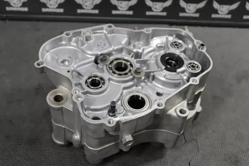 2019 KAWASAKI KX100 KX85 OEM LEFT RIGHT ENGINE CRANKCASE BLOCK ASSEMBLY
