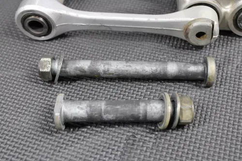 2015 YAMAHA YZ450F OEM REAR SHOCK LINKAGE LINKS 17D-2217A-00-00 33D-2217F-00-00
