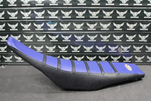 1999 YAMAHA YZ400F YZ426F OEM SEAT SADDLE 5GR-24710-10-00