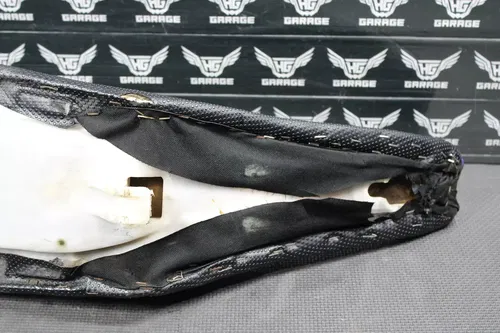 1999 YAMAHA YZ400F YZ426F OEM SEAT SADDLE 5GR-24710-10-00