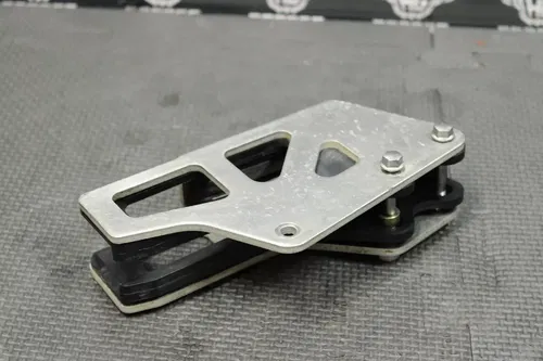 03-06 YAMAHA WR250F OEM CHAIN SUPPORT GUIDE THRUST SLIDER 5UM-22128-00-00